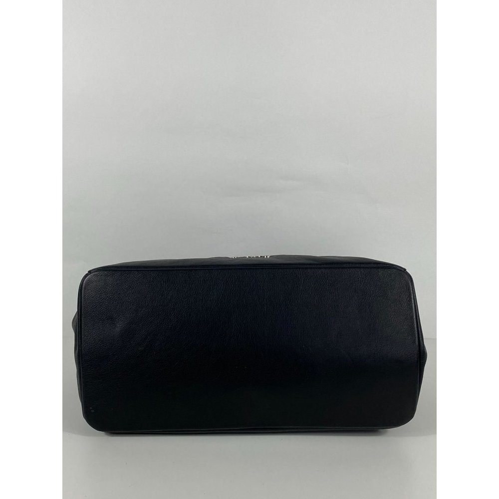 Valentino by Mario Valentino Quilted Logo Chain Strap Leather Hand Bag Blk D137 - Picture 11 of 11